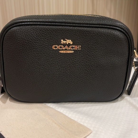 Retail $278 COACH Women’s Bag. NWT Coach Crossbody. Store bag included. - Picture 6 of 15
